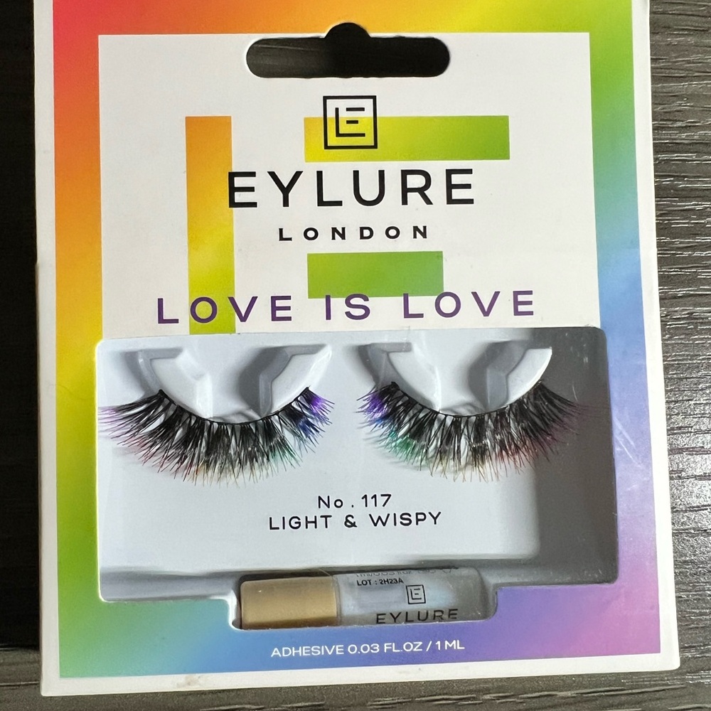 Eylure London NWT rainbow lashes!